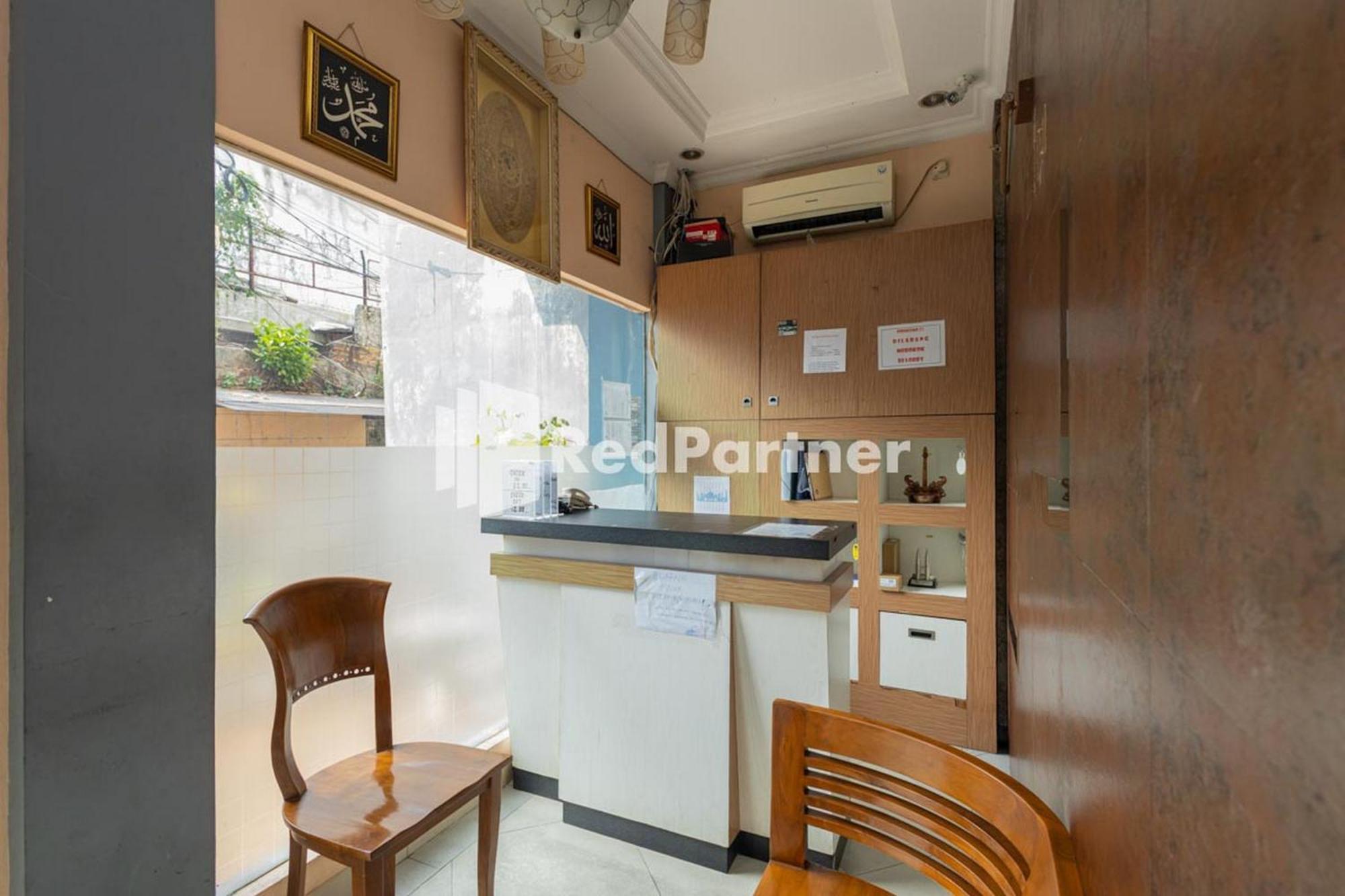 Star Hotel Jaksa Mitra Reddoorz Jakarta Kültér fotó