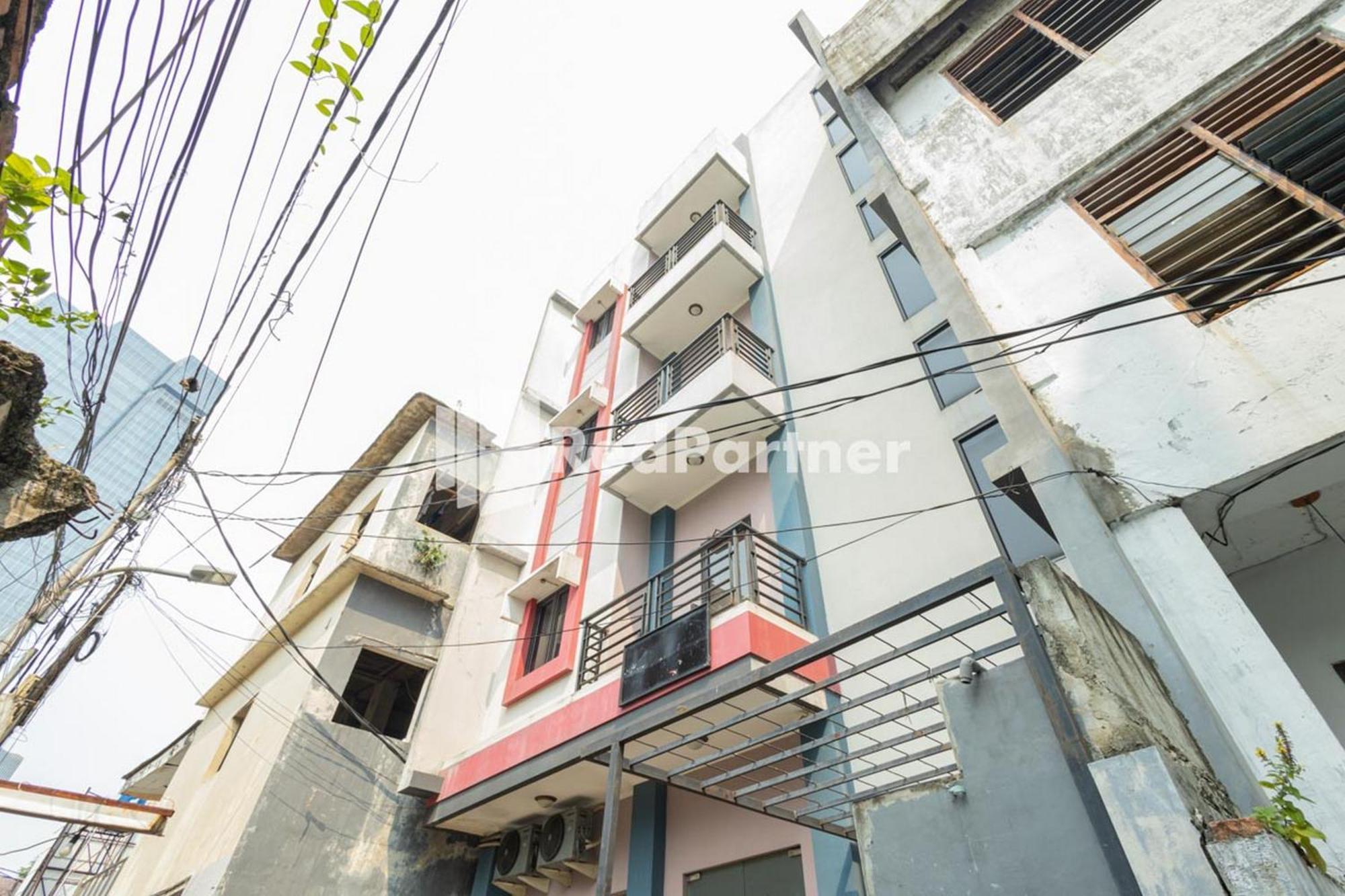Star Hotel Jaksa Mitra Reddoorz Jakarta Kültér fotó