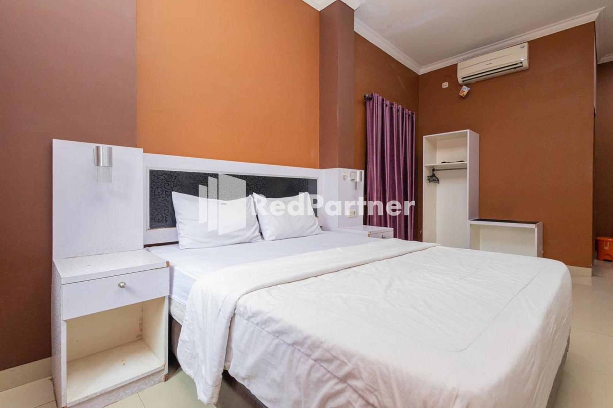 Star Hotel Jaksa Mitra Reddoorz Jakarta Kültér fotó