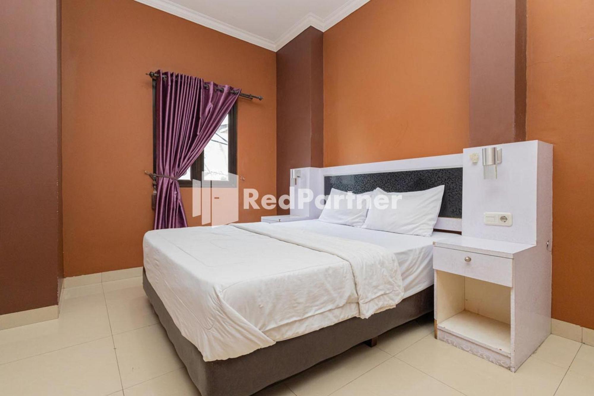 Star Hotel Jaksa Mitra Reddoorz Jakarta Kültér fotó